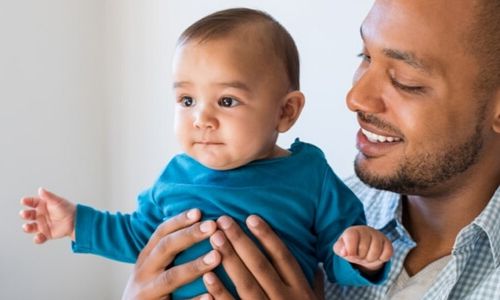 Baby Clothes & More: The New Mum's Essential Guide baby clothes